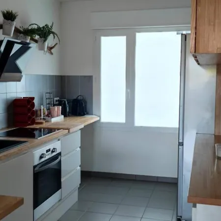Apartment Appartement Climatise T4 Proche Cite Du Vin.